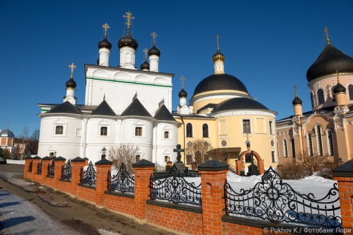 В Екатеринбурге восстановили исторический некрополь у Иоанно-Предтеченского собора